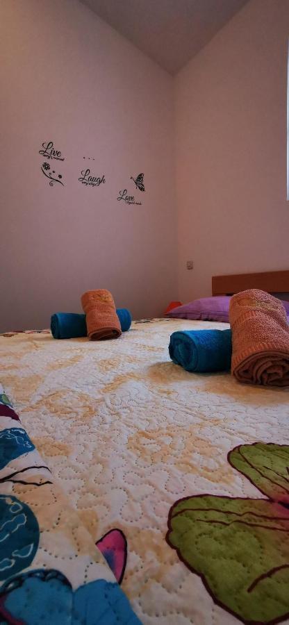 Apartmani Marija Колан Экстерьер фото